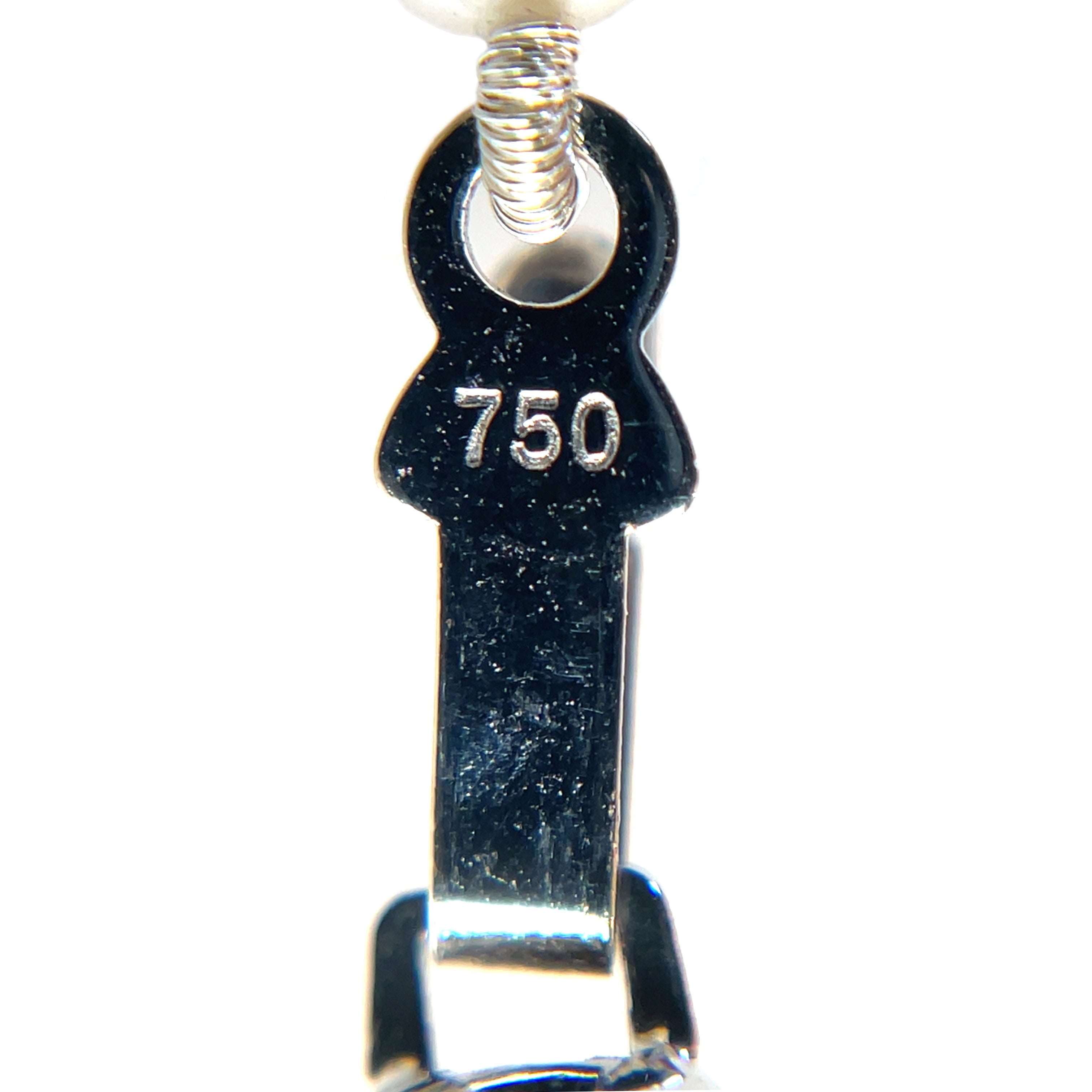 18ct White Gold Akoya Pearl Graduated Bracelet