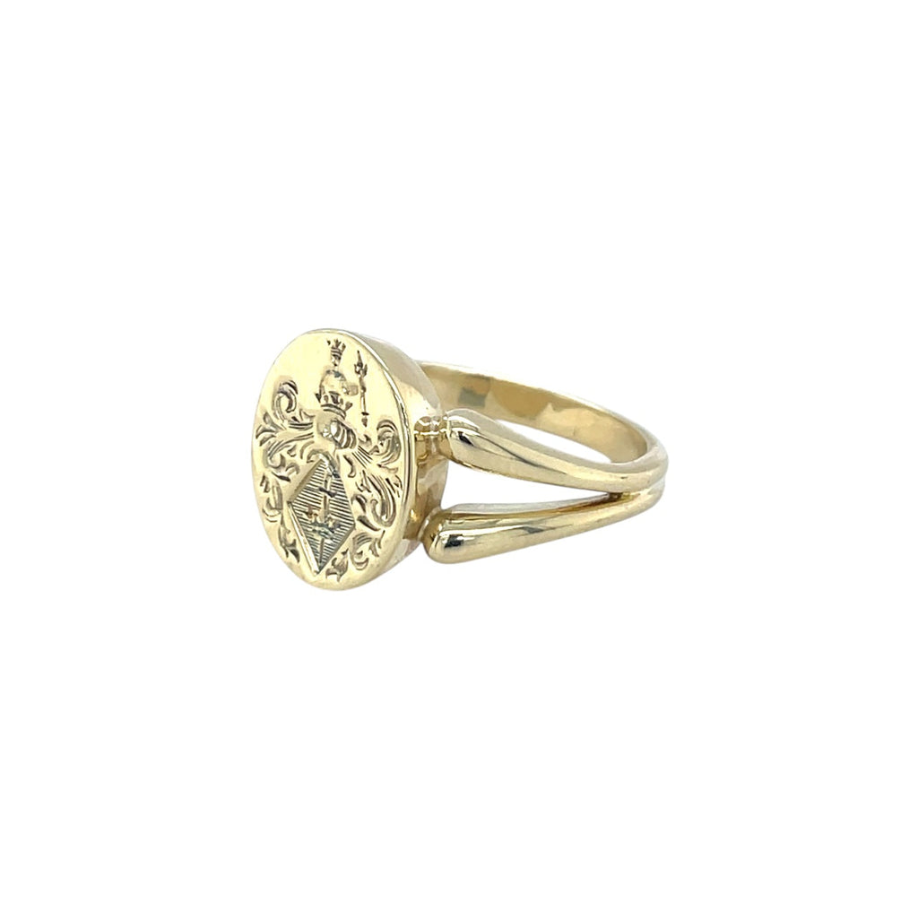 14ct Yellow Gold Split Shank Coat of Arms Signet Ring (R)
