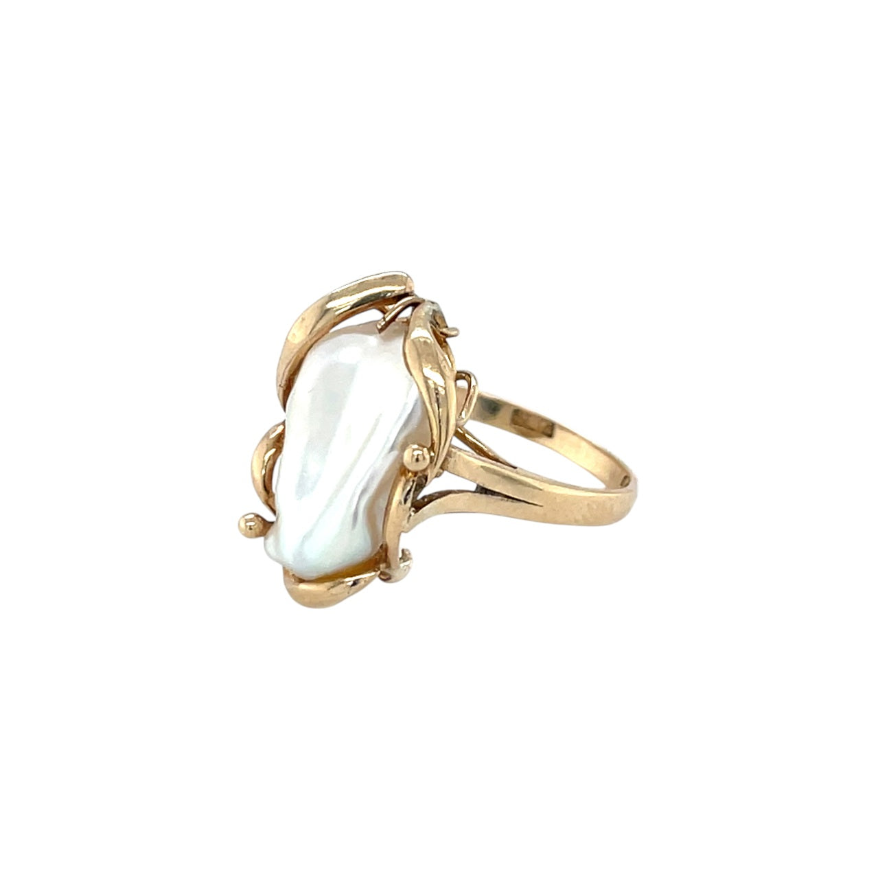 14ct Yellow Gold Baroque Pearl Statement Ring (L)