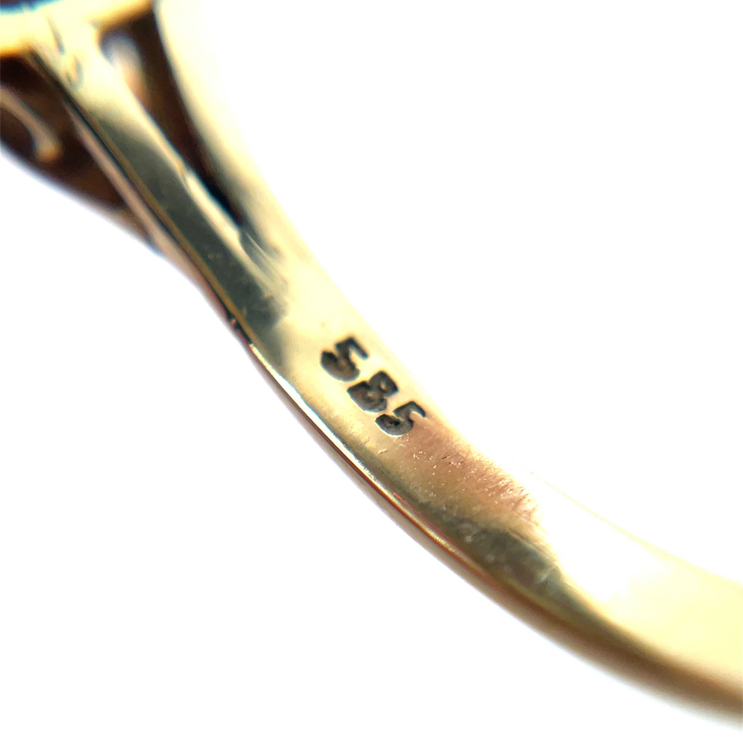 14ct Yellow Gold Pearl, Ruby & Diamond Cluster Ring (T)