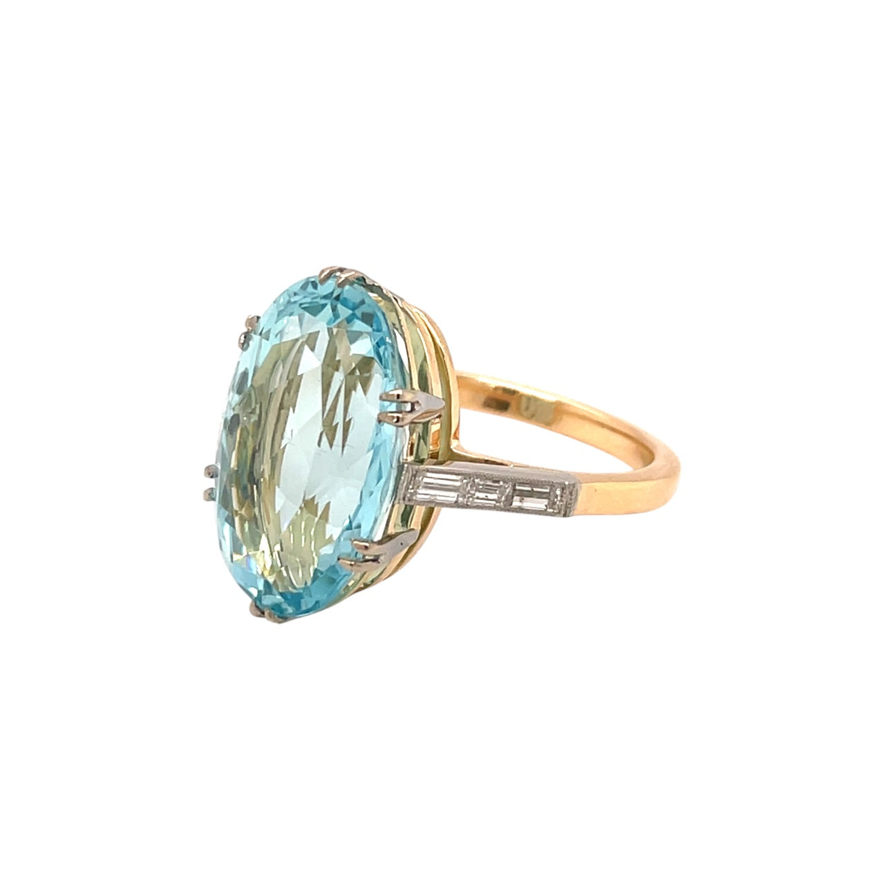 14ct Yellow & White Gold Aquamarine & Diamond Ring (M)