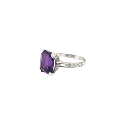 14ct White Gold Amethyst And Diamond Ring (P1/2)